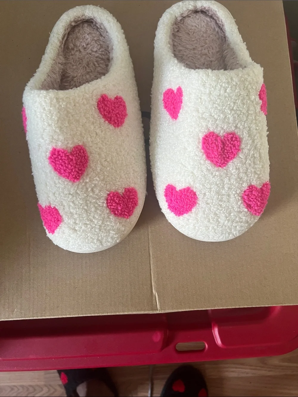 Cozy children Cream Slippers with Pink Heart Accents